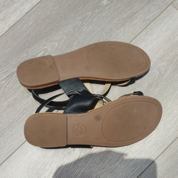 Lucky Brand Black and Tan Strappy Sandals - Picture 10 of 14